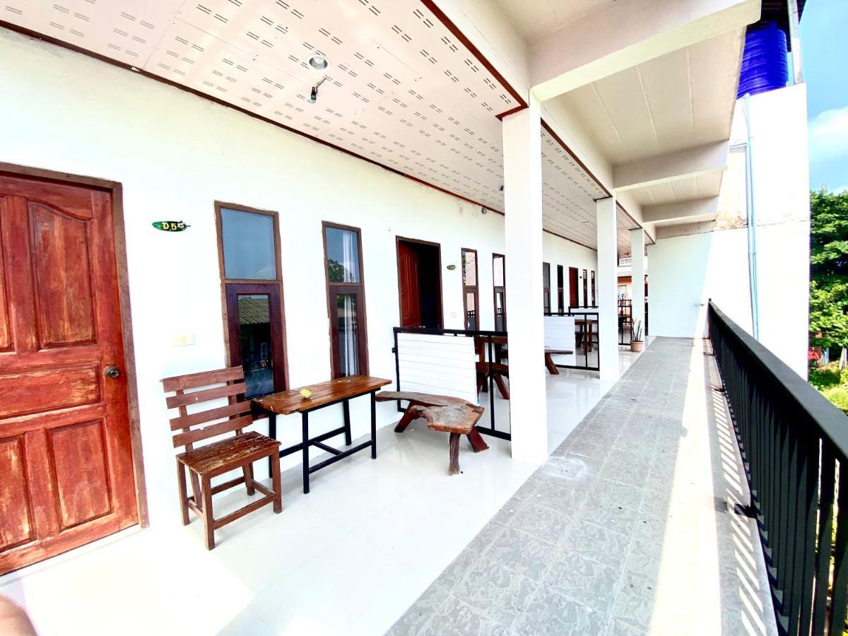 The Time Samed House Hotel Koh Samet Buitenkant foto